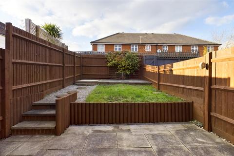 43 Skylark Way, Shinfield, Reading, RG2 9AD