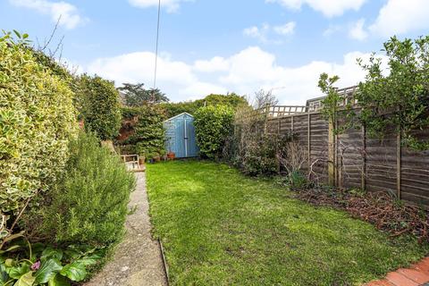 16 Hare Lane, Godalming, GU7 3EE