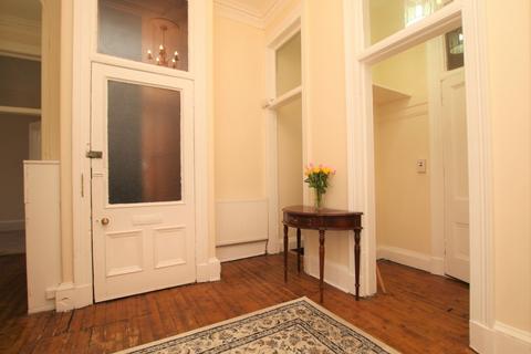 3 bedroom flat to rent, Kirklee Quadrant, Flat 1/1, Kirklee, Glasgow, G12 0TS