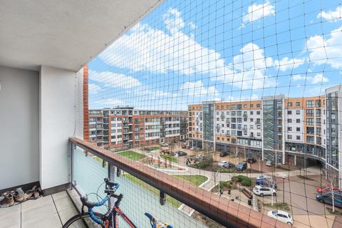 21, Watt Court Multi Way, London, W3 7NX