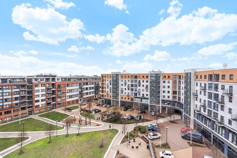 21, Watt Court Multi Way, London, W3 7NX