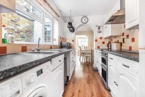 4 Beech Road, Weybridge, KT13 9QF