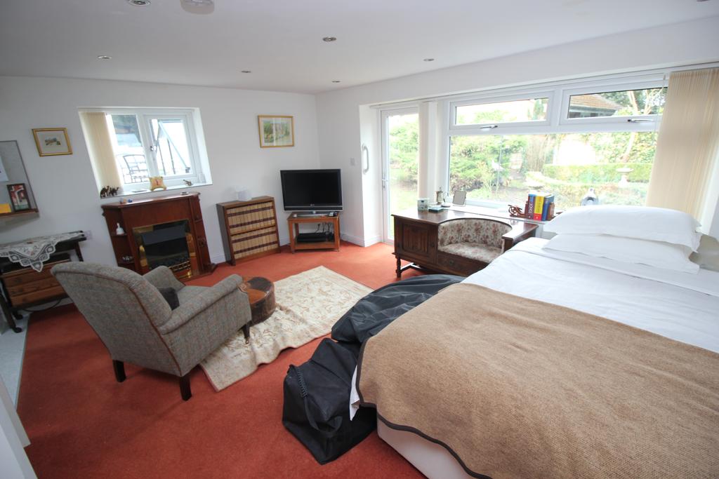 Annexe living bedroom