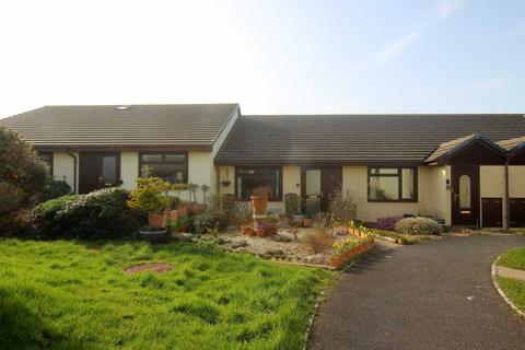 3 Heard Close, Hartland, Bideford, EX39 6HX