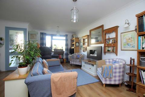3 Heard Close, Hartland, Bideford, EX39 6HX