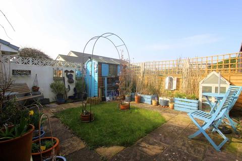 3 Heard Close, Hartland, Bideford, EX39 6HX