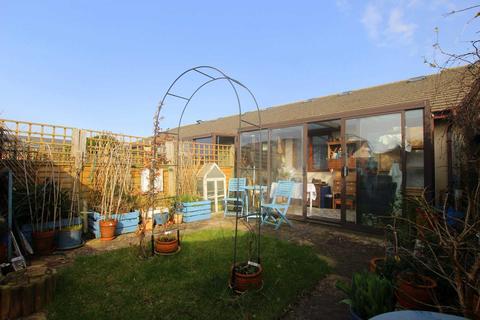 3 Heard Close, Hartland, Bideford, EX39 6HX