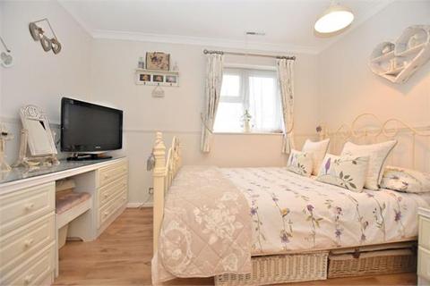 10 Lancaster Way, Abbots Langley, WD5 0PQ
