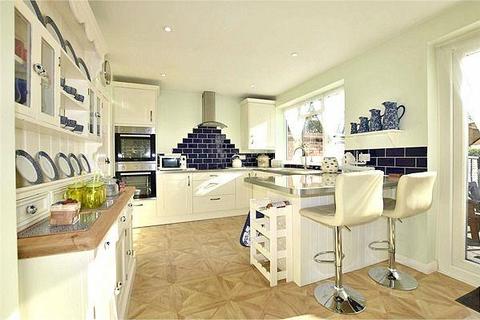42 High Acres, Abbots Langley, WD5 0JD
