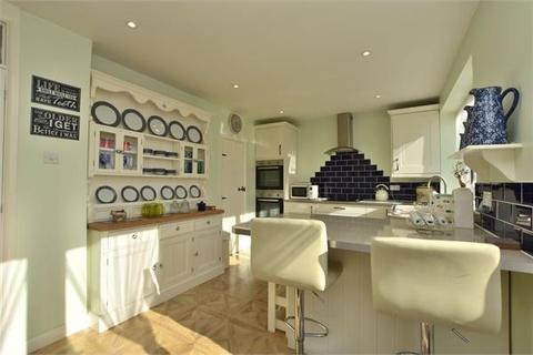 42 High Acres, Abbots Langley, WD5 0JD