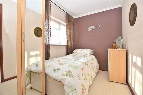 42 High Acres, Abbots Langley, WD5 0JD