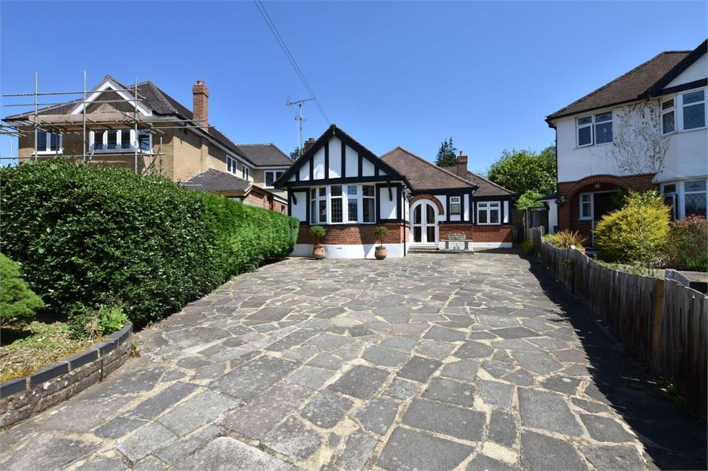Strangeways, WATFORD 3 bed detached bungalow £500,000