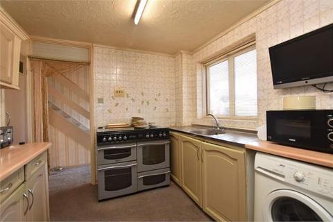 33 Highlands, Watford, WD19 4LY