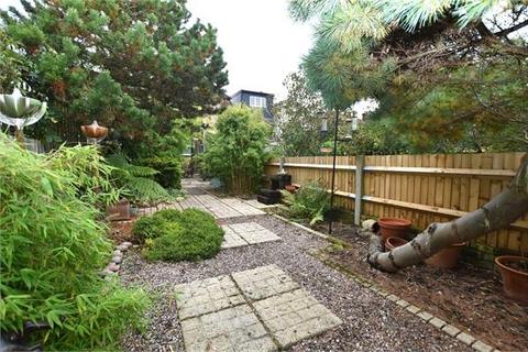 36 Adrian Road, Abbots Langley, WD5 0AQ
