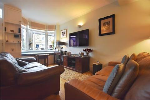 36 Adrian Road, Abbots Langley, WD5 0AQ