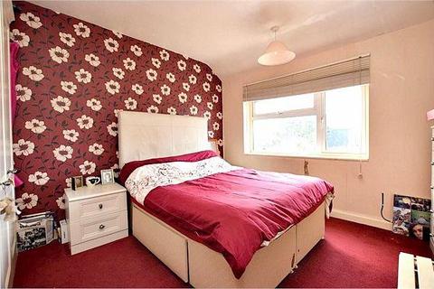 42 Adrian Road, Abbots Langley, WD5 0AQ