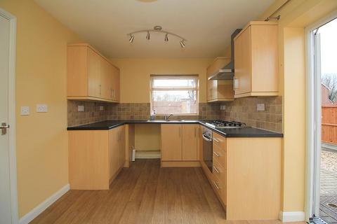 2 bedroom townhouse to rent, Heathcote Drive, Sileby, LE12