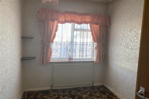 42 Upminster Road, Hornchurch, RM12 6PA