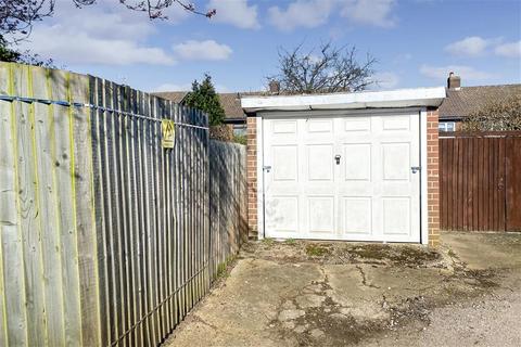 42 Upminster Road, Hornchurch, RM12 6PA