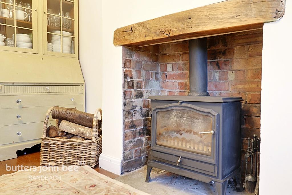 The Dingle, Haslington 5 bed detached house £375,000