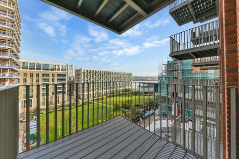 Studio to rent, Pendant Court, Royal Wharf, London, E16
