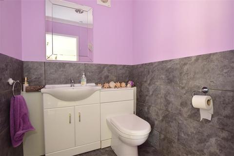 13 Ash Road, Rochester, ME2 2JL