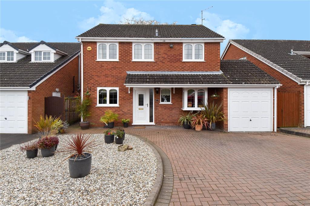 Radway Close Church Hill North... 4 bed detached house £375,000