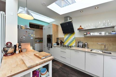 18 Loveday Road, London, W13 9JS