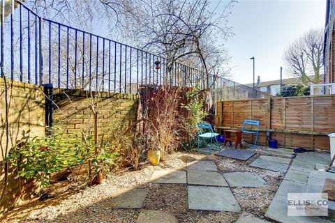 61 Morecambe Close, London, E1 4NH