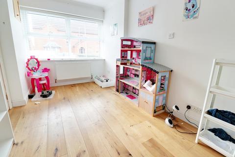 35 Hocknell Close, Wootton, Northampton, NN4 6AZ