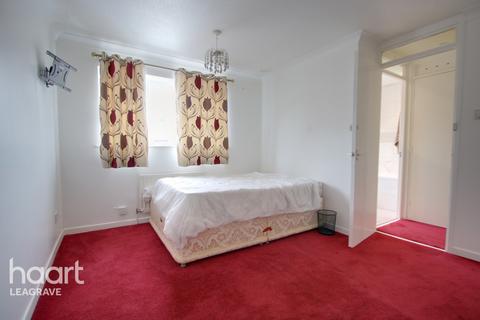 113 Ravenhill Way, Luton, LU4 0HD