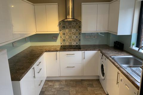 3 bedroom apartment to rent - West Quay Drive