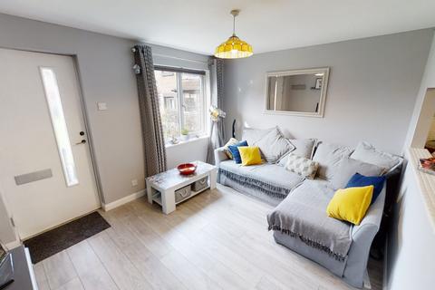 18 Dairymans Walk, Guildford, GU4 7FE