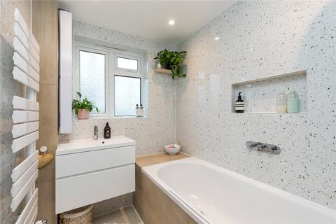 32 Brick Farm Close, Richmond, TW9 4EG