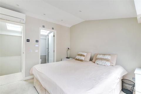 undefined, Shrewsbury Mews, London