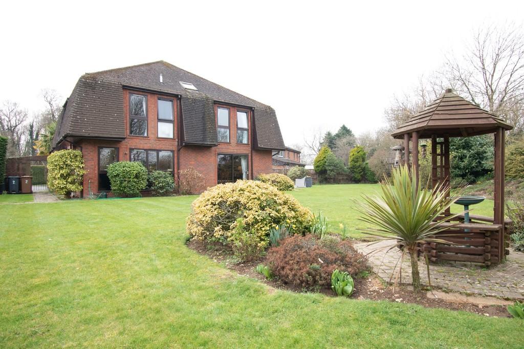 Long Ridge, Aston, Stevenage, herts 4 bed detached house £895,000