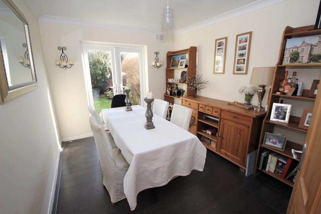 Maes Glas, Whitchurch, Cardiff 3 bed semidetached house £350,000