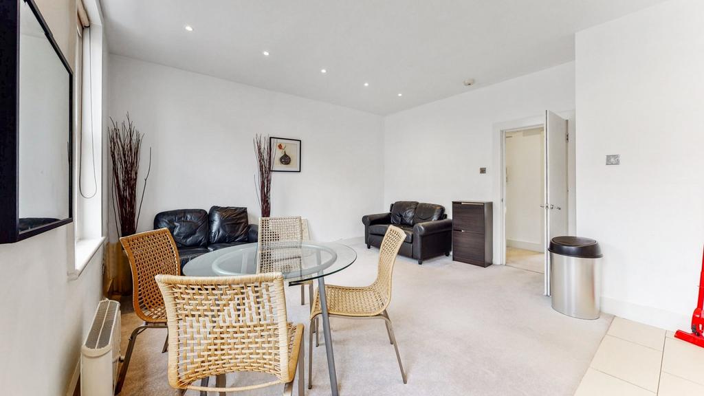 Apartment in London - View 4