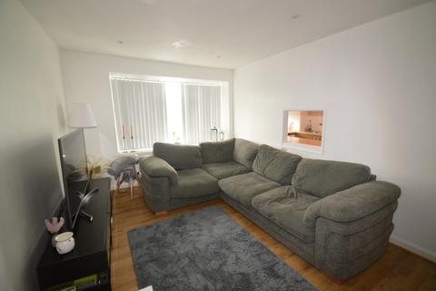 64 Kinder Close, London, SE28 8HG