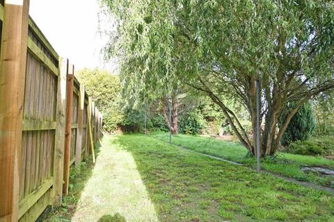 19 Blackdown Road, Rockwell Green, Wellington, TA21 9DF