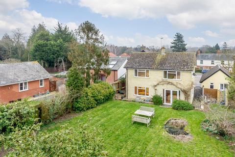 Wisteria House Ipswich Road, Holbrook, Ipswich, IP9 2QR