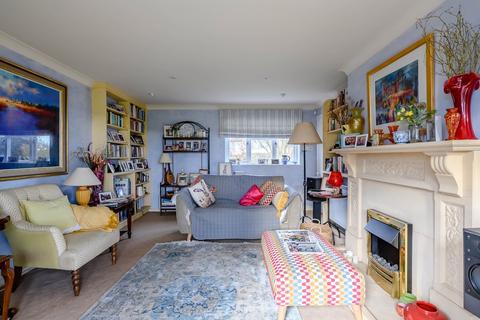 Hilary House Main Road, Woolverstone, Ipswich, IP9 1BA