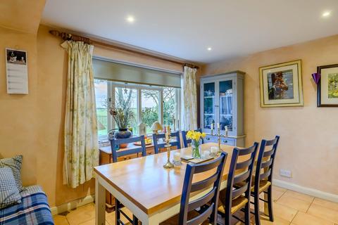 Hilary House Main Road, Woolverstone, Ipswich, IP9 1BA