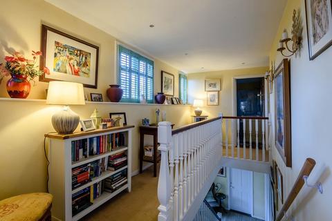 Hilary House Main Road, Woolverstone, Ipswich, IP9 1BA