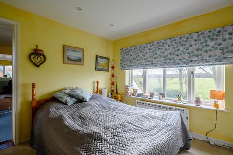 Hilary House Main Road, Woolverstone, Ipswich, IP9 1BA