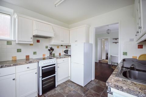 4 Rydes Hill Crescent, Guildford, GU2 9UH