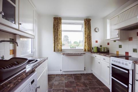 4 Rydes Hill Crescent, Guildford, GU2 9UH