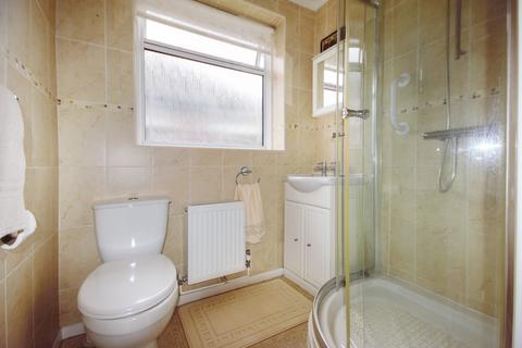 4 Rydes Hill Crescent, Guildford, GU2 9UH