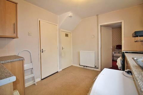 13 Bantock Avenue, Wolverhampton, WV3 7AW