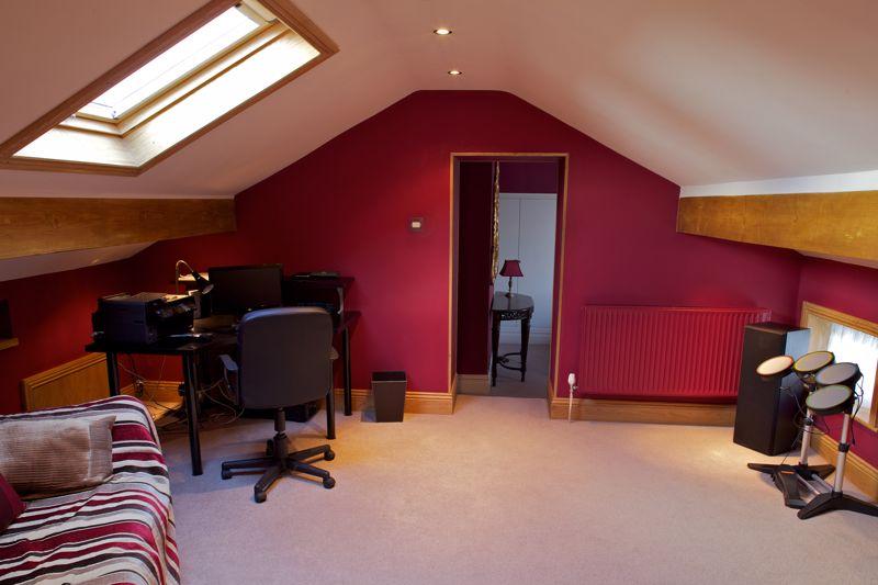 Bedroom 4 Sitting